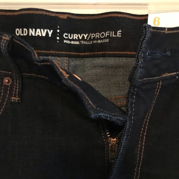 Old Navy Bell bottom jeans size 6 - Picture 6 of 7